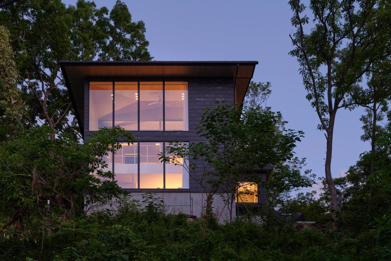 Playliving Izu - A Ocean View Villa With Onsen Itō Extérieur photo